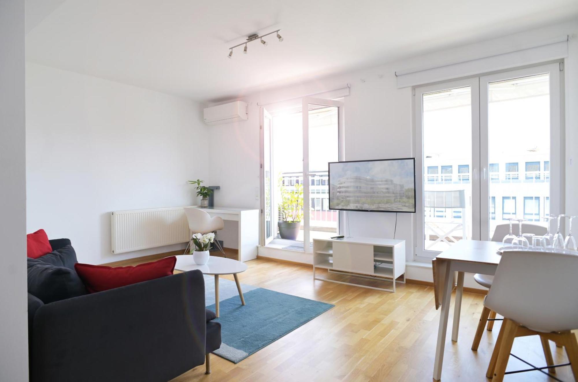 Victoria And Koe Aparthotel 4*