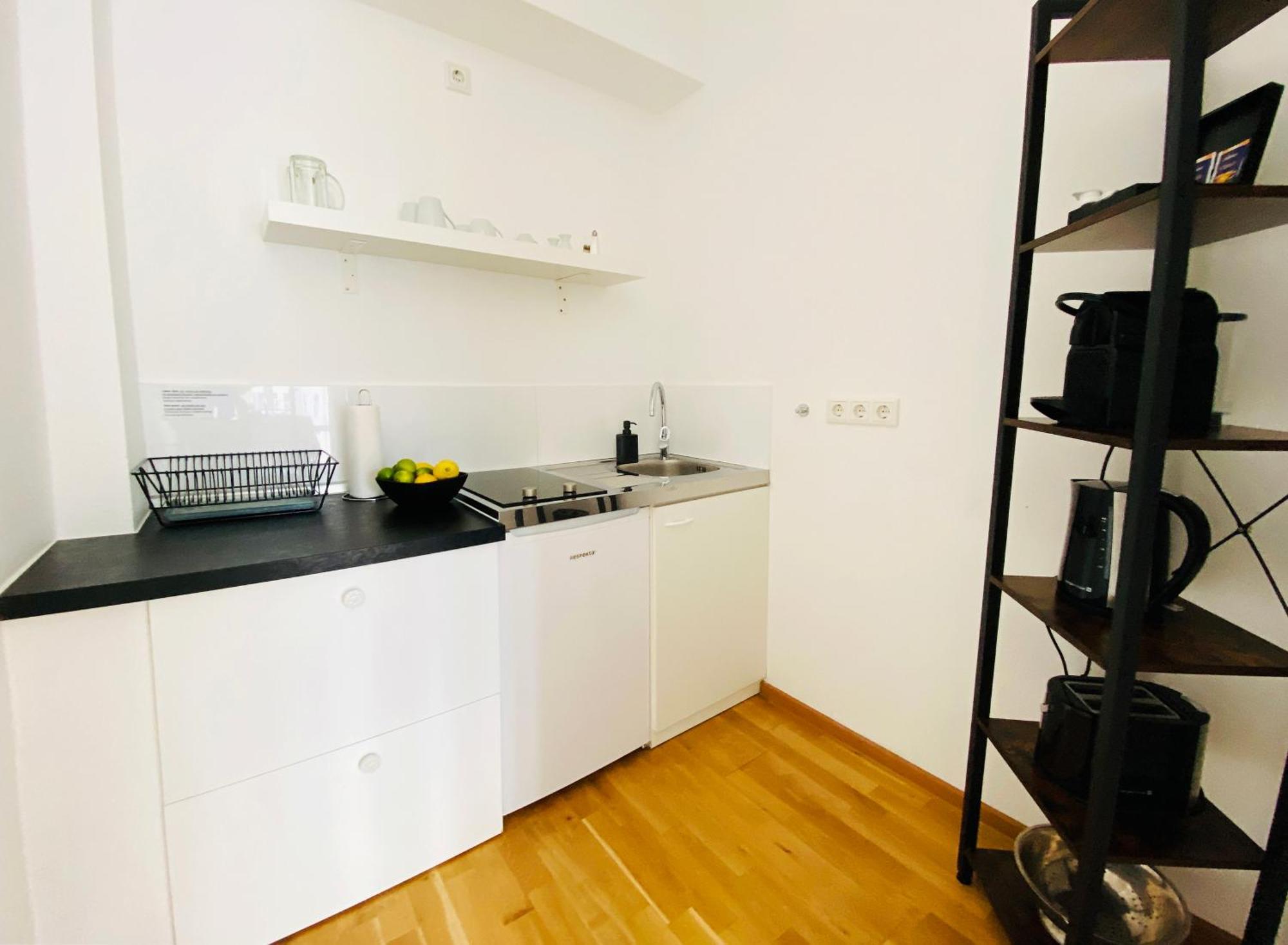 Victoria Aparthotel 3*